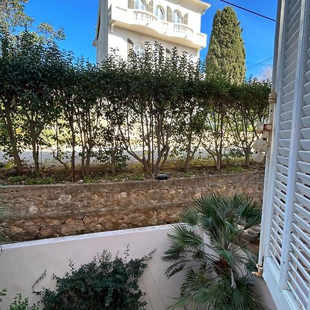 Agreable Studio Renove Avec Place De Parking バンドール エクステリア 写真